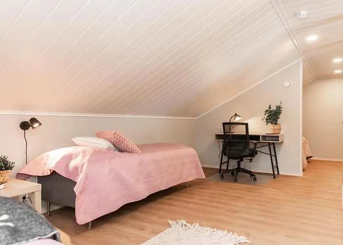 Rukan Helmi روكا